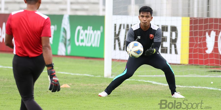 Kiper PSM Makassar Perkuat Tim Manajemen Persiraja dalam Fun Football