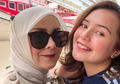 Hari Ibu, Ini 5 Seleb Indonesia yang Dekat dengan Ibunda Mereka. Kompak!