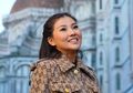 Sarwendah Pakai Midi Skirt Ketat Saat Liburan, Kakinya Saat Pakai Sepatu Boots Justru Bikin Salfok Netizen!