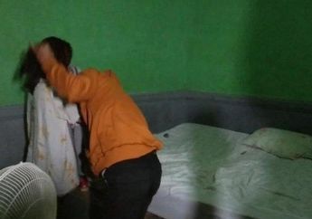 Sudah Bau Tanah Tapi Nekat Berbuat Zina, Pasangan Mesum Ini Dalam Kondisi Telanjang Bulat Saat Digerebek Satpol PP, Kejadian Selanjutnya Mencengangkan