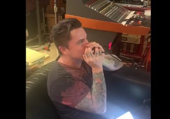 Nggak Banyak yang Tahu, Synyster Gates Avenged Sevenfold Bisa Main Beatbox!
