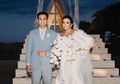 Hubungannya Dingin, Ajun Perwira Canggung Foto di Sebelah Anak Jennifer Jill, Hanya Tersenyum Tipis