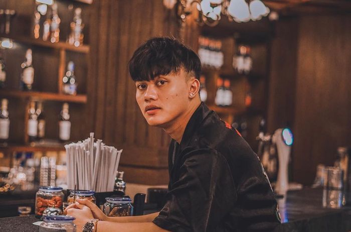 Temui Kejanggalan Pada Jasad Sang Ibu, Rizky Febian Buat Laporan di Polrestabes Bandung