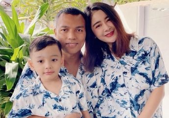 Melahirkan di Usia 40 Tahun, Biduan Ini Akui Nyalinya sempat Ciut karena Posisi Bayi yang Tak Normal: Ya Allah Rasanya Begini