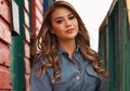 Posting Foto di Instagram, Wajah Aurel Hermansyah malah jadi Sorotan Netizen: Mukanya Kayak Editan