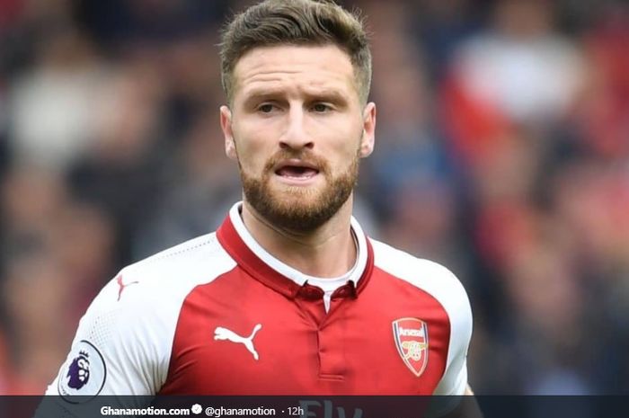 Bek tengah Arsenal, Shkodran Mustafi.