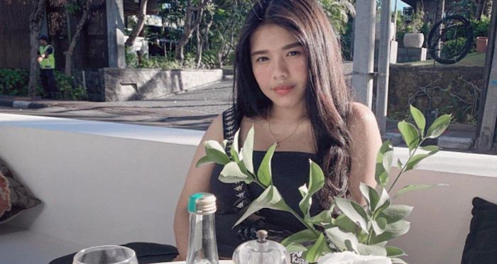 Rena Oktapia kini kerap jadi sorotan publik.