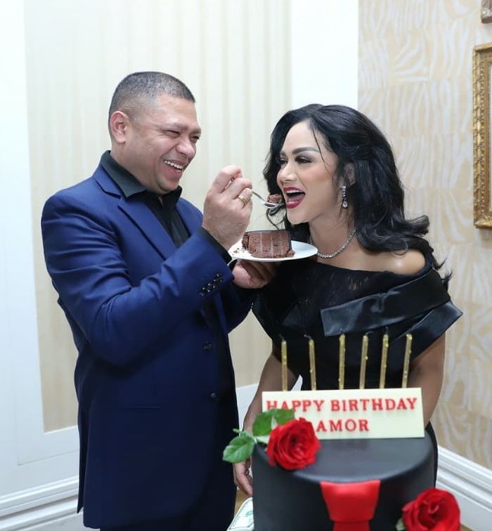 Romantisnya Raul Lemos dan Krisdayanti