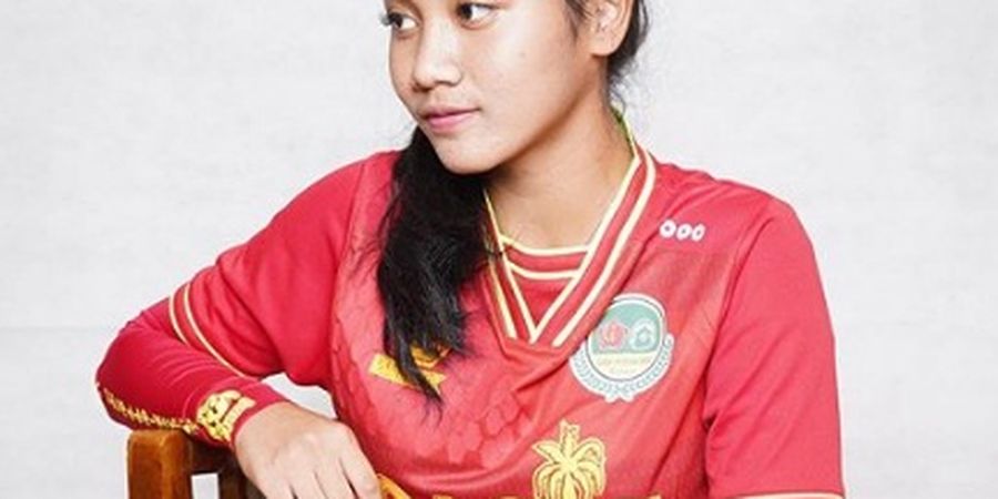 Arema FC Datangkan Pesepakbola Putri Cantik Demi Merchandise