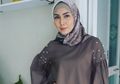 Mengenang Penampilan Perdana Fenita Arie Saat Memutuskan Hijrah, Modis dan Anggun Banget!