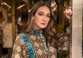 Sederhana Pakai Sweater Rajut, Luna Maya Makin Terbukti Tajir Saat Pakai Tas Mungil Harga Rp217 Juta