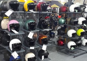 Beli Helm di Bawah Rp 500 Ribuan, Gegara yang Lama Kelelep Banjir