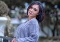 Akibat Pandemi Virus Corona, Yuni Shara Nekat Potong Rambut di Rumah, Yuk Intip Hasilnya yang Buat Netizen Justru Memujinya