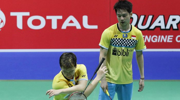 Marcus Fernaldi Gideon/Kevin Sanjaya Sukamuljo seusai menuntasi laga babak kedua Kejuaraan Dunia 2019, di St. Jakobshalle, Basel, Swiss, Rabu (21/8/2019).