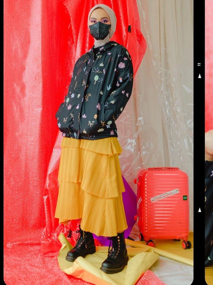 Tren Hijab 2021 Inspirasi Jaket Motif yang Kekinian ala Tasya Kissty 