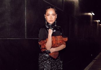 Bunga Citra Lestari Posting Foto di Atas Matras Usai Olahraga, Netizen Tangkap Keganjilan: Kukunya Copot?