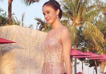 Perankan Maira di 'Anak Langit' Ini 7 Gaya Kondangan Elegan & Chic Nasya Marcella!