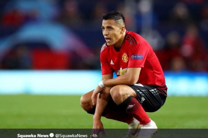 Penyerang Manchester United, Alexis Sanchez masih tampil mengecewakan usai Manchester United kalah dari PSG 0-2 di Old Trafford.