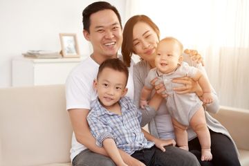 Mencegah kehamilan dengan program KB merupakan cara melindungi ibu dan bayi dari kematian.