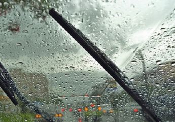Tips Harian Mobil Matic, Yuk Tahu Ciri Waktunya Ganti Karet Wiper