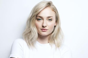 Joe Jonas Selamatkan Hidup Sophie Turner Saat Siklus Menstruasinya Berhenti Selama Setahun