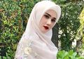 Jemput Ahmad Dhani Keluar dari Penjara, Mulan Jameela Tetap Tampil Santun dengan Gamis Sambil Tenteng Tas Mewah