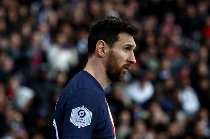 Rivaldo menilai bahwa kepulangan Lionel Messi ke Barcelona sebagai hal yang tak bakal terjadi. Legenda Brasil itu menganggap terlalu berisiko.