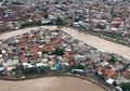 Detik-detik Menegangkan Seorang Anak Selamatkan Orangtuanya dari Banjir, Adiknya Dengar Sang Ayah Minta Tolong Sementara Sang Ibu Tak Selamat