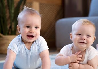 15 Nama Bayi Laki-laki Kembar Awalan Huruf D Lengkap dengan Arti