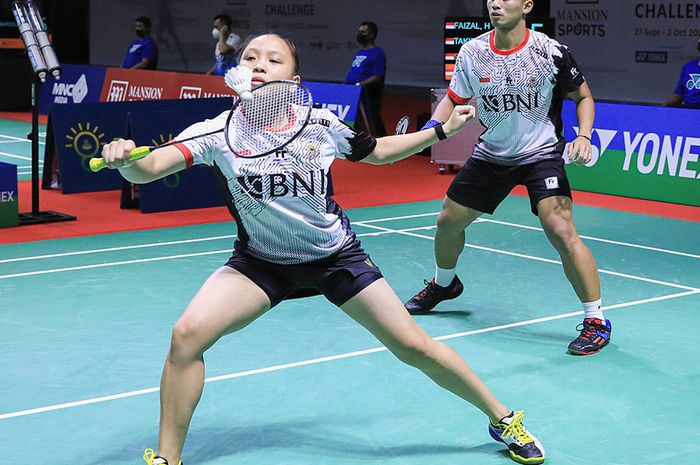 Amri Syahnawi/Winny Oktavina Kandow di Thailand Masters 2023.