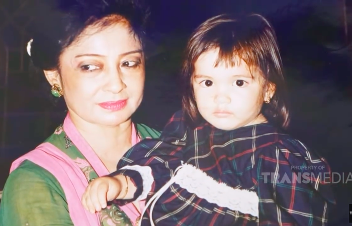 Foto masa kecil <a href='https://kupang.tribunnews.com/tag/nia-ramadhani' title='Nia Ramadhani'>Nia Ramadhani</a>