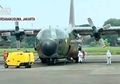 Pesawat Hercules C-130 Mendarat, 105.000 Alat Pelindung Diri Siap Disebar ke Seluruh Tanah Air