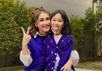 Kelewat Pede Sebut Putri Semata Wayangnya Bilqis Mirip Anak Korea, Ayu Ting Ting Langsung Diserbu Nyinyiran Netizen: Memang Halu Sekeluarga!