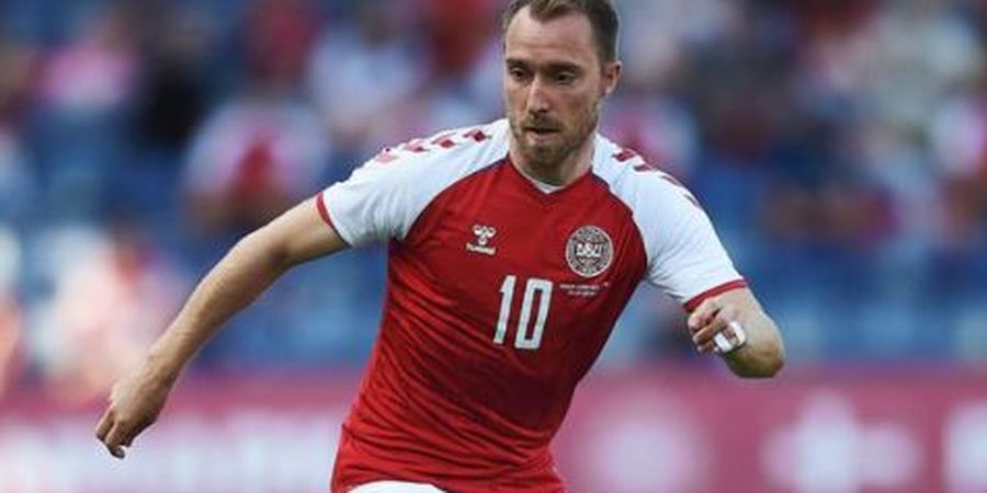 Runutan Peristiwa Selamatnya Nyawa Christian Eriksen Usai Kolaps di Lapangan