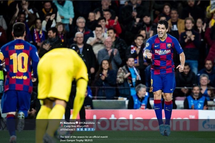 Striker Barcelona, Luis Suarez, dalam laga kontra Borussia Dortmund di Camp Nou, Rabu (27/11/2019).