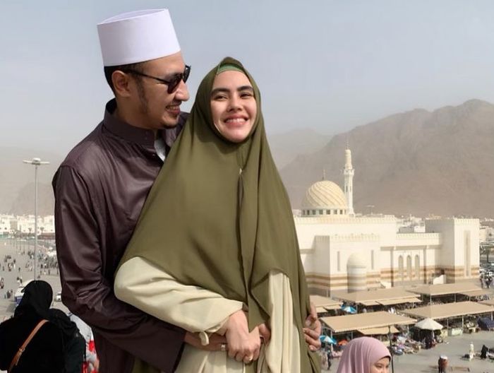 Jauhkan Habib Usman dari Kenangan Mantan Istri, Kartika Putri Sampai