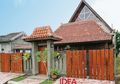 Munculkan Kesan Modern Bahkan Eksotis, Intip Inspirasi Pagar Kayu Terbaru!