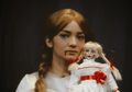 Rayakan Halloween Enzy Storia Berdandan Seperti Boneka Annabelle, Vicky Nitinegoro Malah Samakan dengan Boneka Susan!