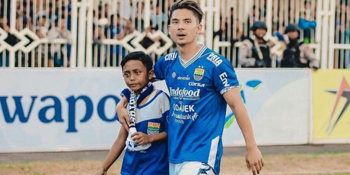 Kim Kurniawan ungkap alasan tidak pernah mau meninggalkan Persib Bandung.