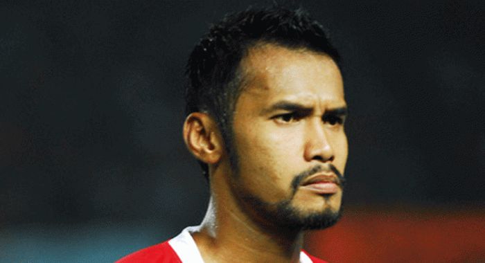 Charis Yulianto saat berseragam tim nasional Indoensia.