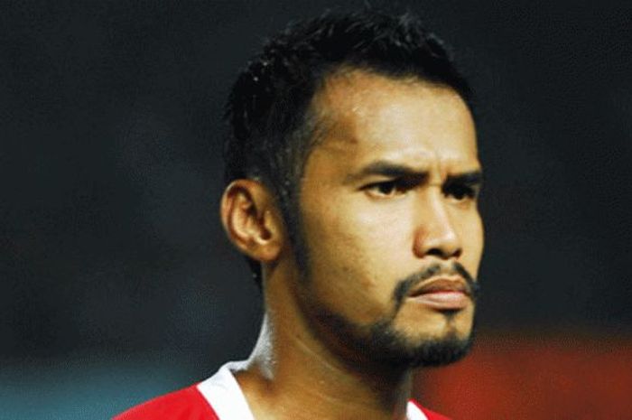 Charis Yulianto saat berseragam tim nasional Indoensia.