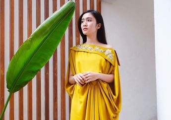 4 Model Kaftan Modern Febby Rastanty yang Santun Dipakai di Bulan Puasa