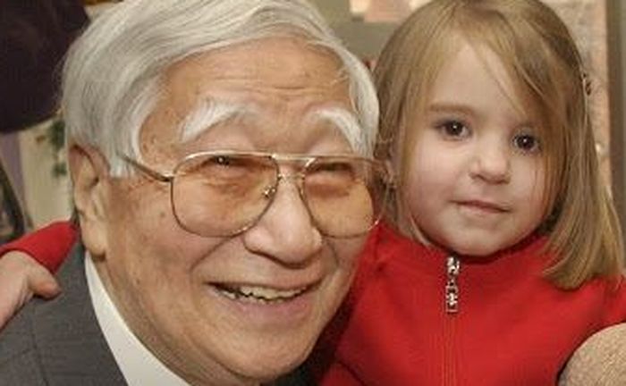 Dokter Tomisaku Kawasaki, penemu penyakit Kawasaki yang banyak diderita anak-anak.