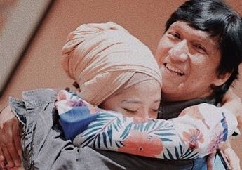 Manisnya Anak Ikang Fawzi, Chiki Fawzi Berhijab Pakai 5 Outfit Kuning!
