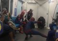Viral Cerita Penumpang MRT yang Ketemu Dua Spider-Man dalam Kereta