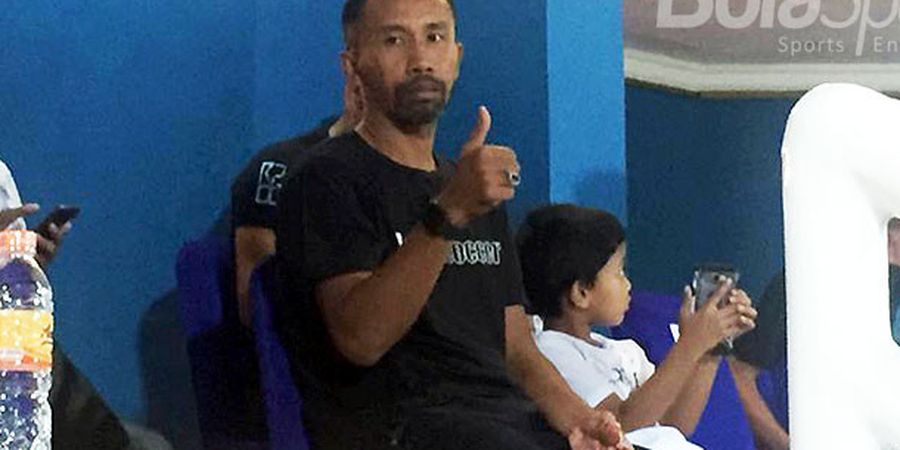 Liga 1 - Pengganti Sementara Aji Santoso Siap Bawa Persebaya Menangi Duel Panas Zona Degradasi Kontra Bhayangkara FC