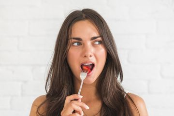 Selalu makan jenis makanan yang sama tiap hari dapat membantu menurunkan berat badan.