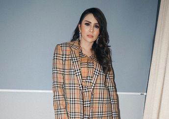 Rencananya Jalan-jalan Keliling Eropa Setelah Lebaran Pupus Gegara Corona, Momo Geisha: Semoga Wabah Ini Segera Berlalu..