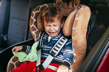 Heat Stroke Bisa Picu Kematian, Jangan Coba Tinggalkan Anak Dalam Mobil!