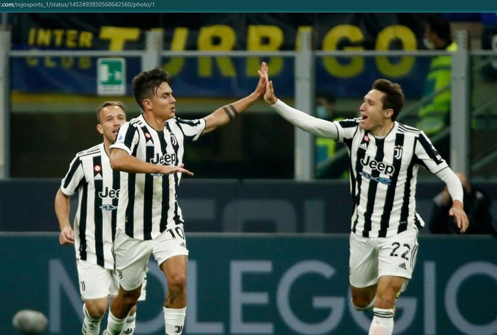 Momen selebrasi Paolo Dybala usai mencetak gol ke gawang Inter Milan.